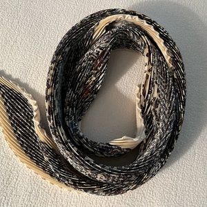 Hermes Pleated Scarf “Chase En Inde”